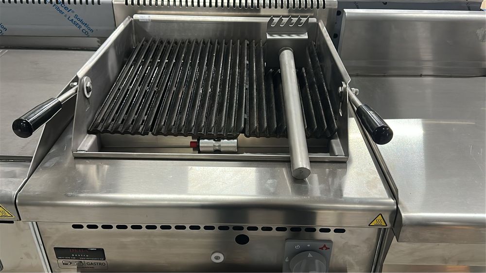 Професионална скара с вулканични камъни на газ