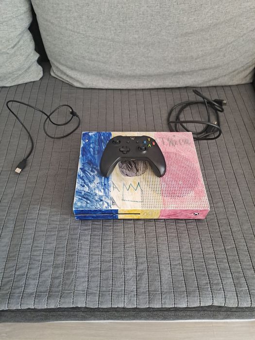Vând xbox one s 1 Tb, super Nintendo  și  stație audio + 2 boxe  Pioneer