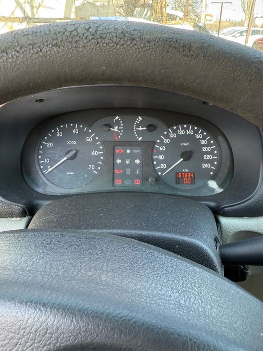 Vand Renault Clio 2002