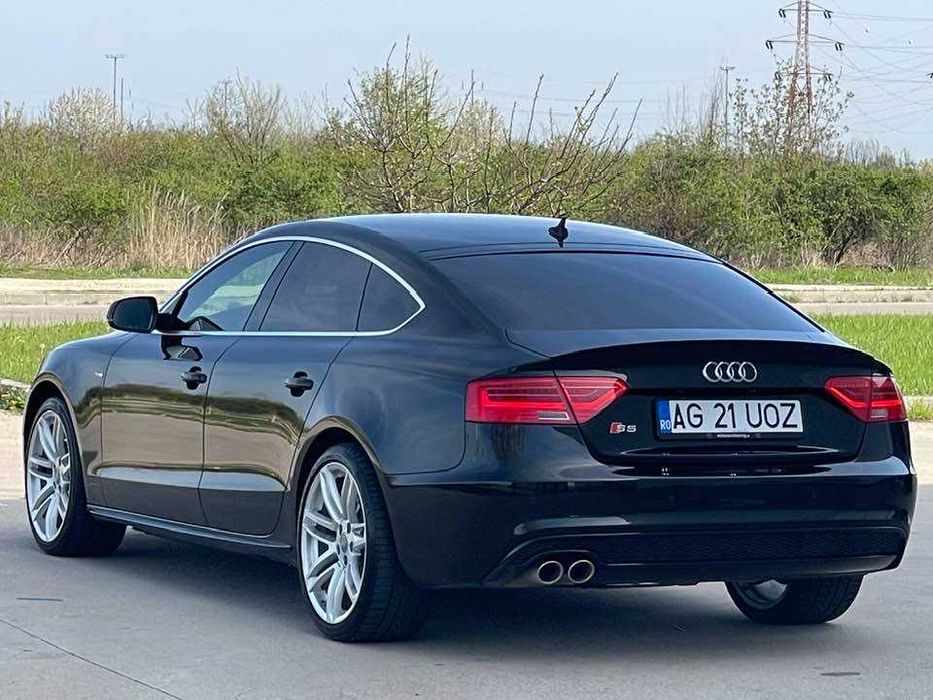 Audi A 5 /  S line / Euro 6 / 2.0 D /  190 Cp / Distronic / Line asisst / Facelift