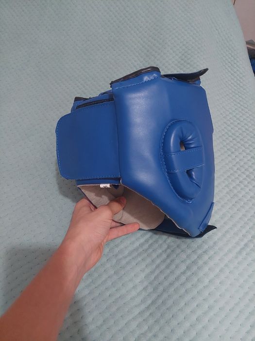 Шлем боксерский.