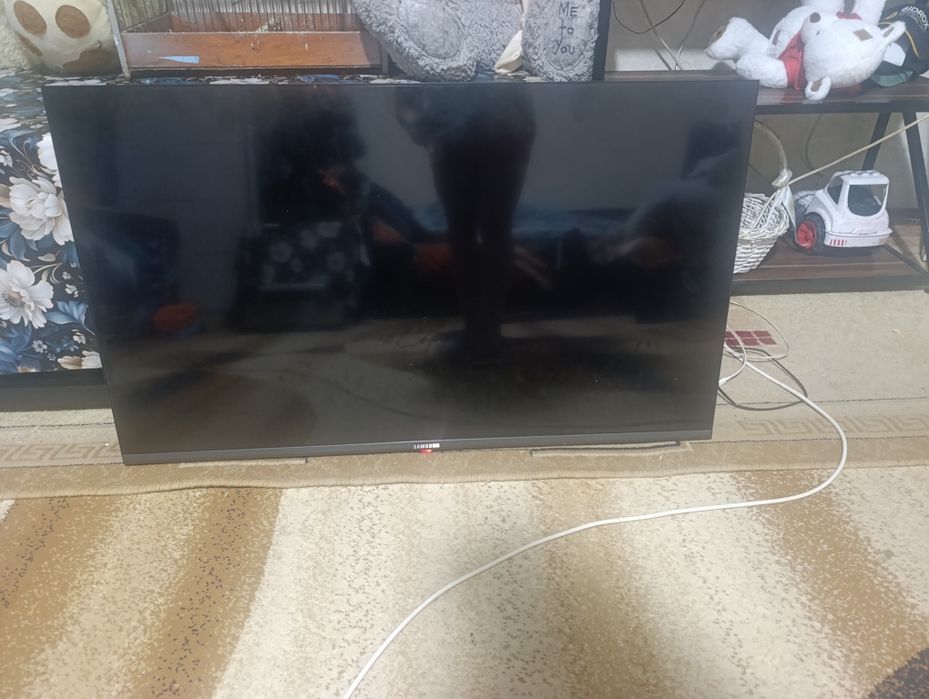 Телевизор на запчасти