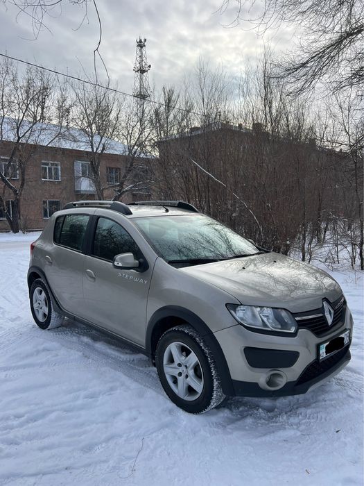 Продам Renault Sandero Stepway 2017 год