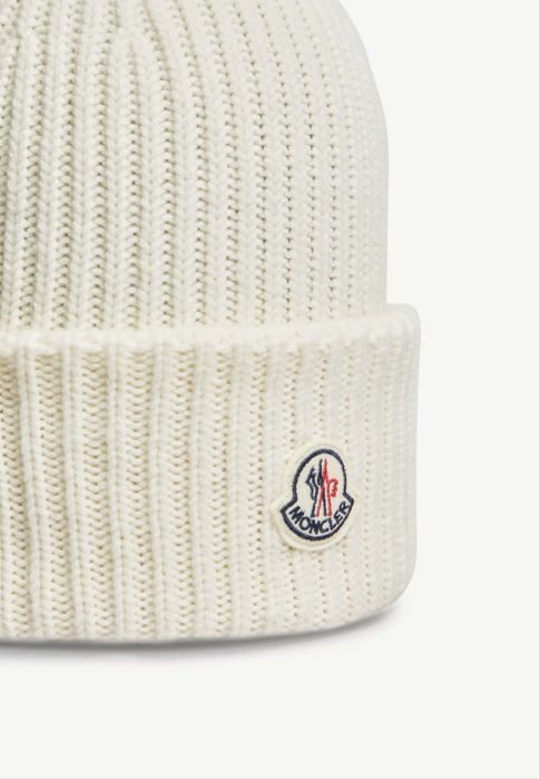 Moncler зимна шапка