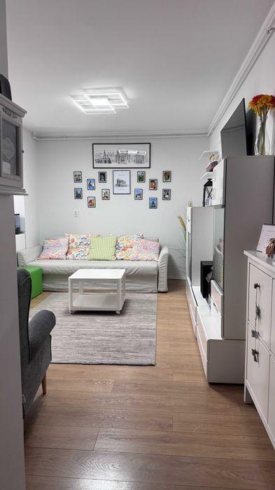 Apartament 3 camere | 70 MP + 47 MP terase |  Parcare + Boxa