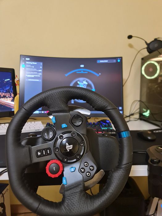 Vând volan Logitech g29