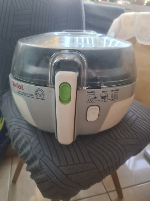 Здравослове фритюрник Tefal Actifry family 011