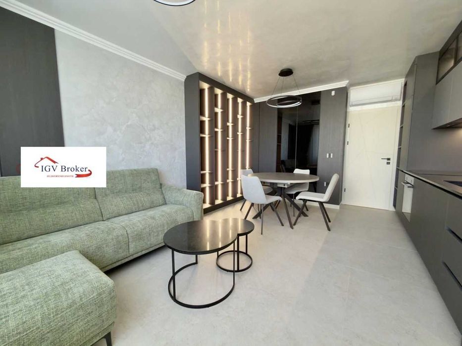 Дава се под наем Тристаен апартамент в София, Люлин 10 - 91 кв.м за 918 € - Снимка #1