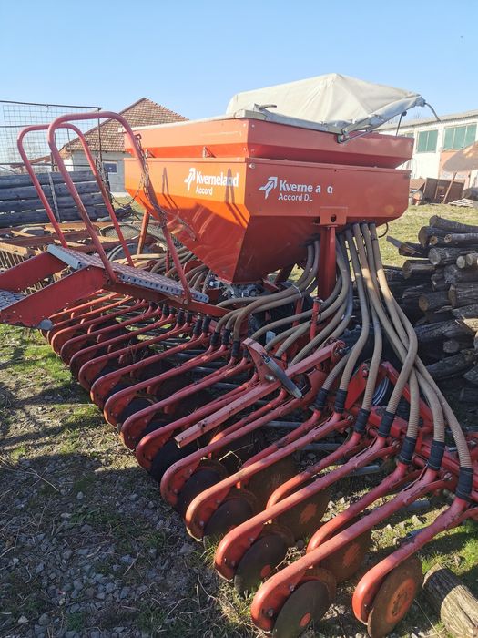 Semanatoare paioase Kverneland Accord DL 3m (2012)