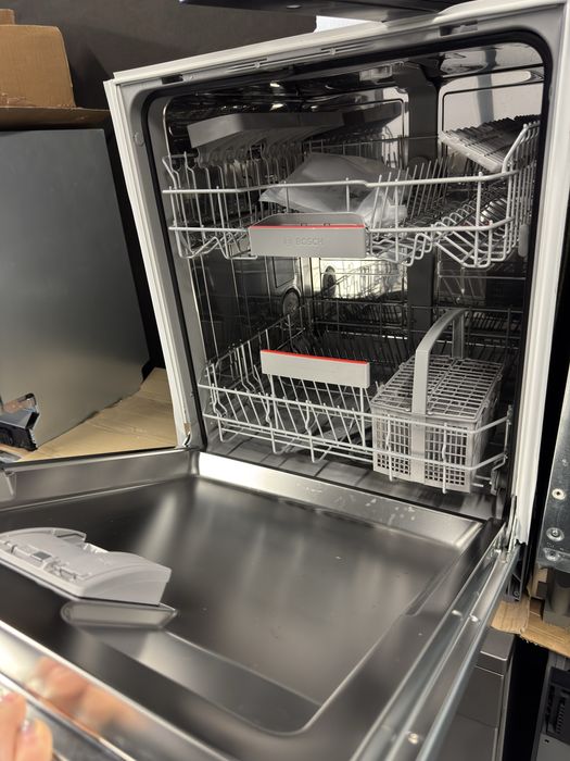 Mașină de spălat vase complet încorporabilă Bosch SMV4ETX08E