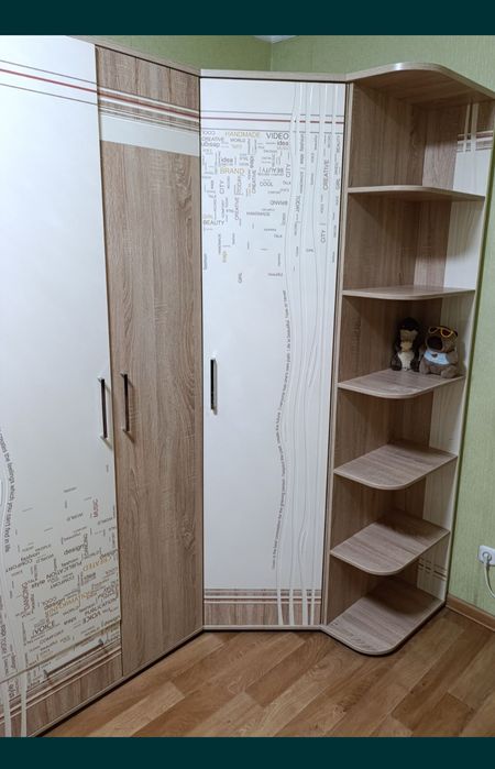Спальный подростковый гарнитур продаётся