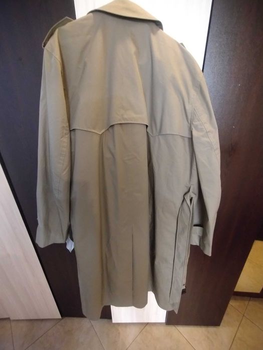 Маркови водоустойчиви дълги якета и вълнени палта