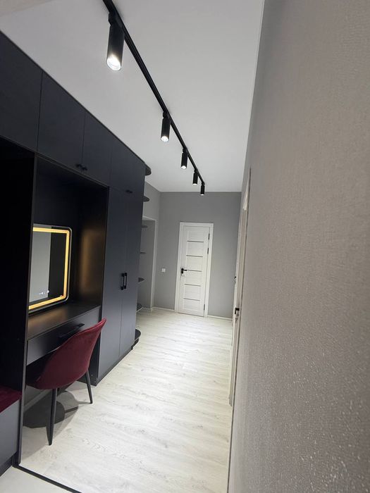 Chirchiq shahrida novostroykada 3 xonali kv ijaraga beriladi