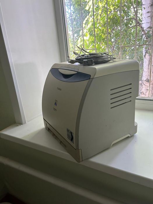 Продам принтер canon лазерный