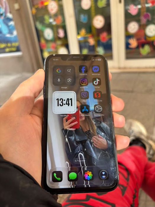 iPhone 11 64gb с кутия