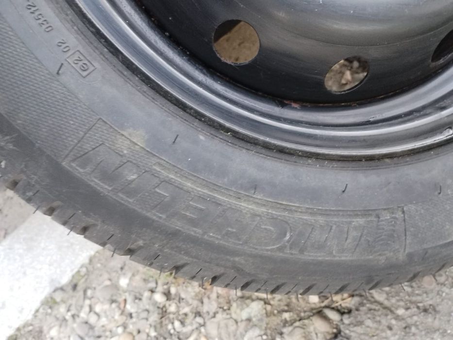 Roata de rezerva de logan