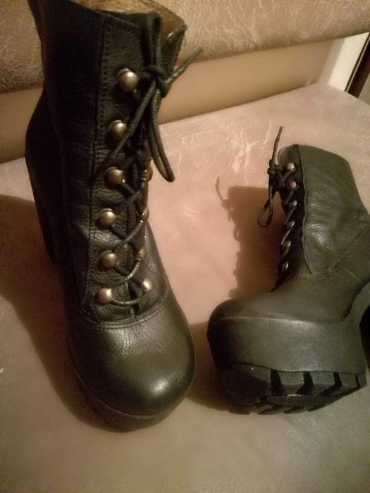 Боти естествена кожа 45 лв