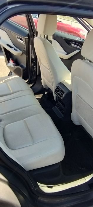 Vând Jaguar F Pace 2017