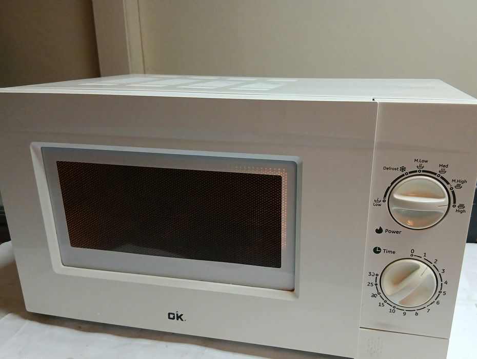 Микровълнова печка OK