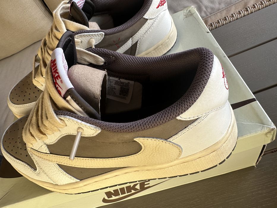 Jordan 1 travis scott