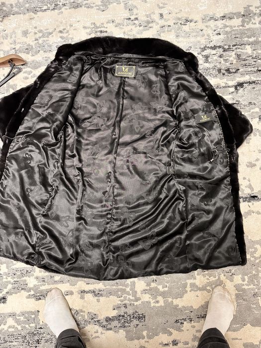 Продам норковую шубу