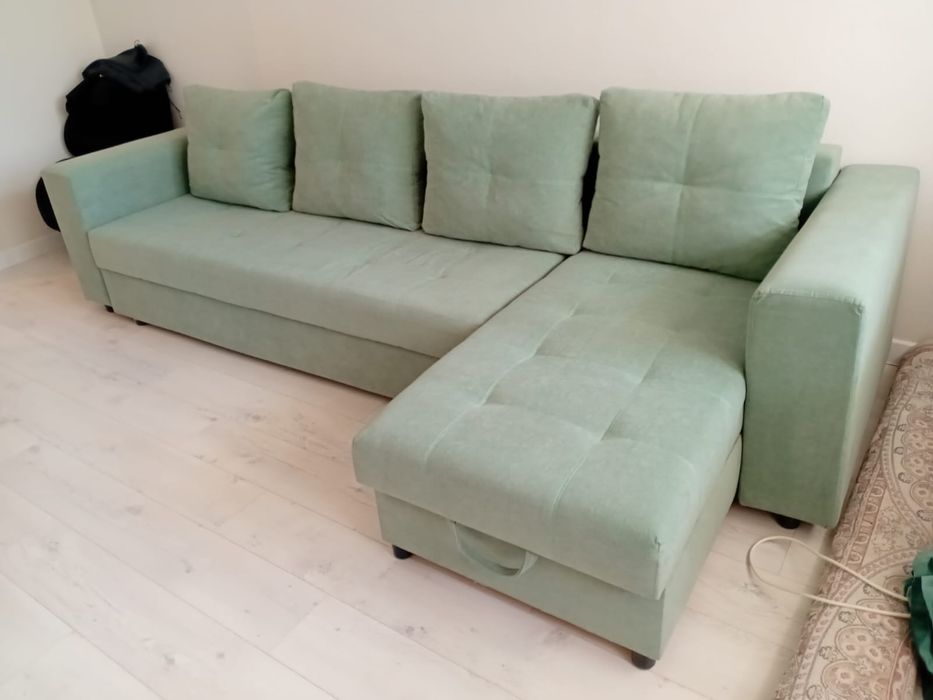 Продам угловой диван!