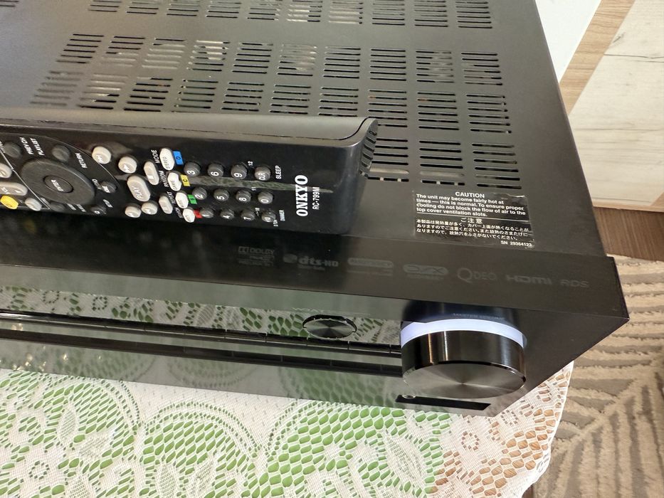 Onkyo TX-NR717 resiver