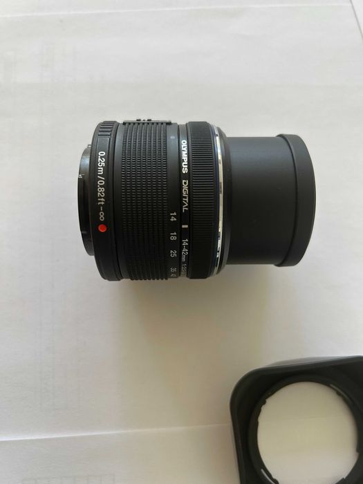 Olympus Digital 14-42mm f3.5-5.6 M.Zuiko II R MSC Lens