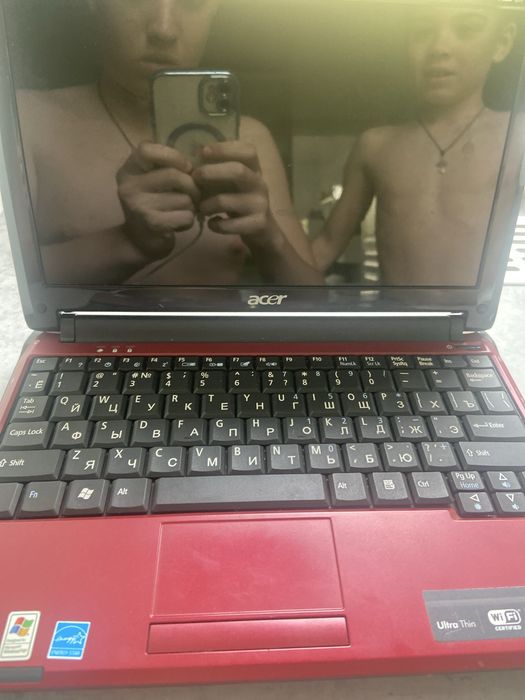 Acer aspire one.