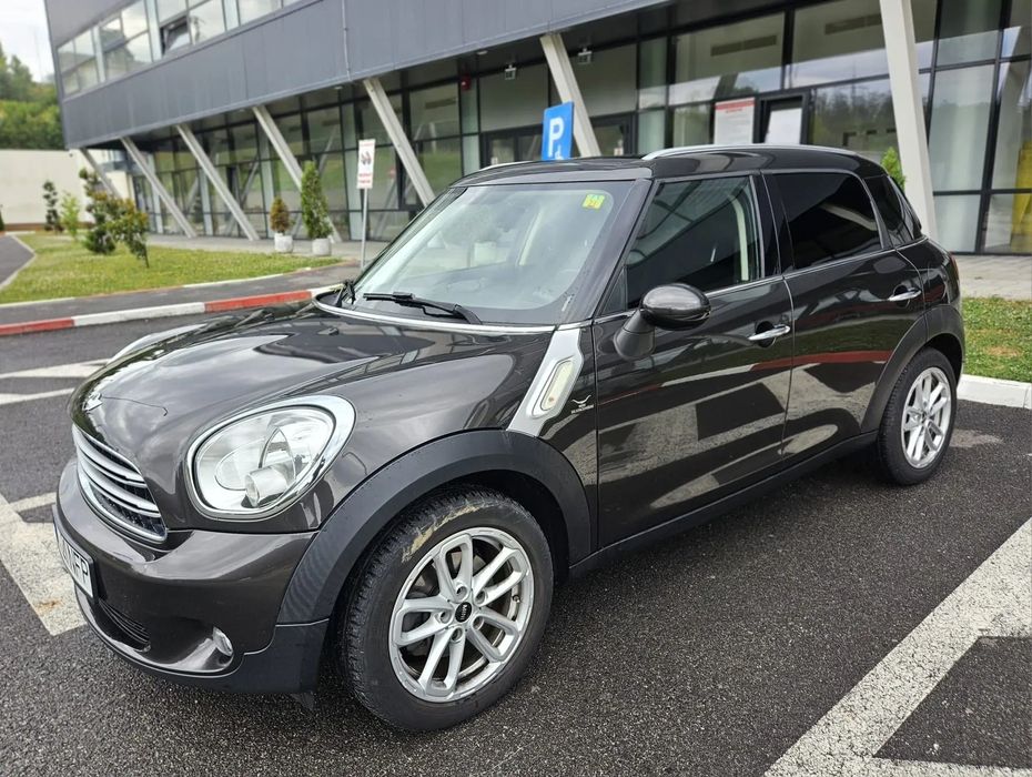 Mini Countryman Revizie efectuata (ulei, filtre, accesorii) in iulie 2027