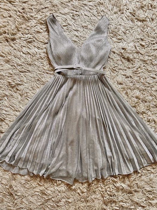 Rochie pt evenimente, curea in talie, Argintie, Marime 36, Noua