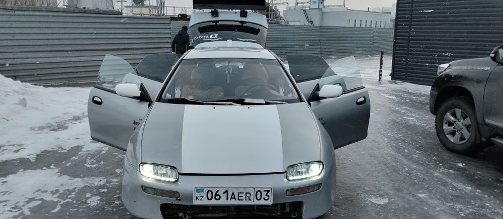 Продам мазду 323BA 1996