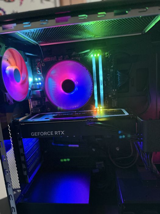 PC Gaming RTX 4070s i7 14700f 32gb
