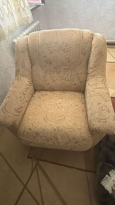 Диван с  креслами