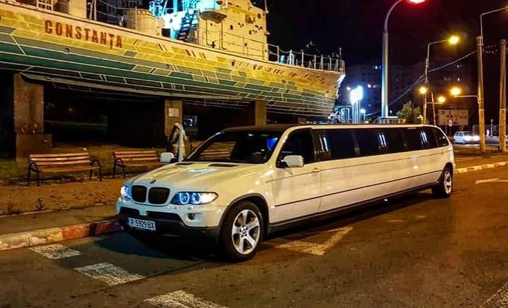 inchiriez de inchiriat inchiriem limuzine  masini epoca pentru nunti