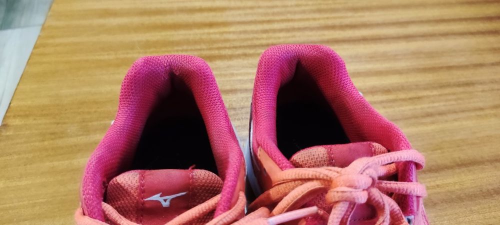Дамски спортни Mizuno wave lynx 38.5
