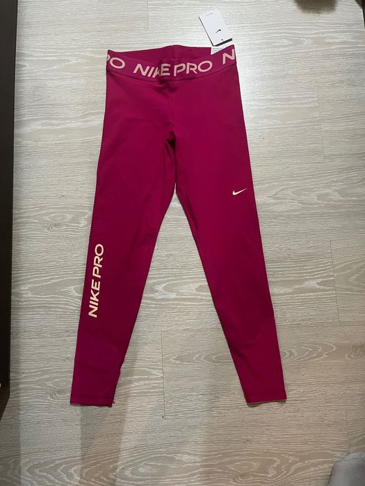 Клин  Nike  Pro,чисто нов