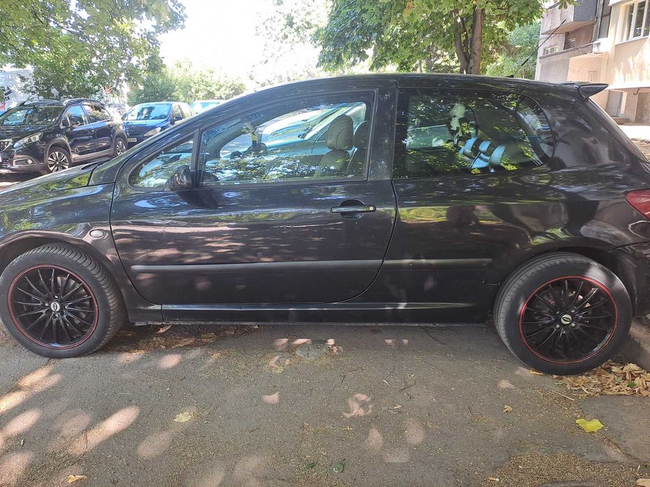 Продавам пежо 307