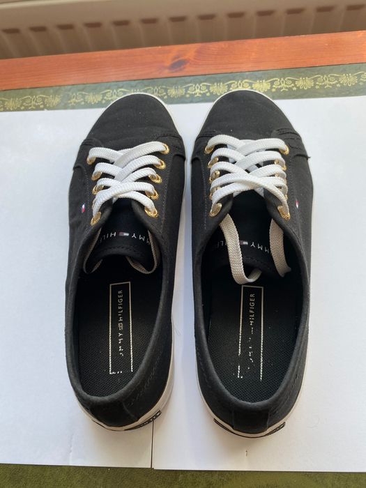 Tenisi/adidasi Tommy Hilfiger fete, marime 38