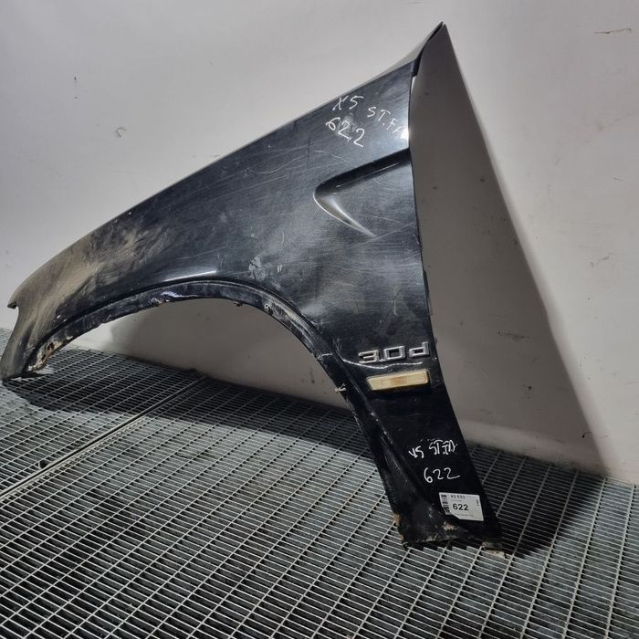 Aripa Stanga Fata BMW X5 E53 2000 - 2003 4 Usi NEGRU (622)
