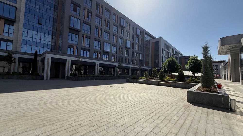 Продаётся 2й этаж бизнес центра