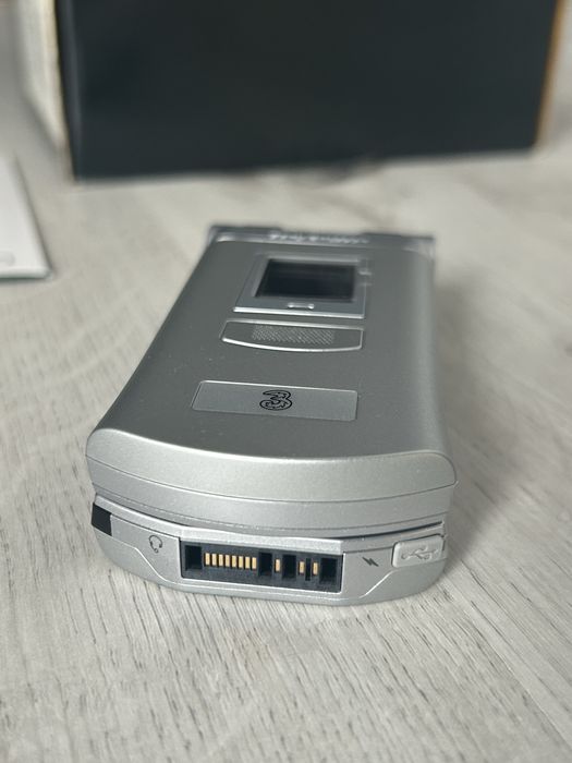 Sony Ericsson Z800i NOU (NOS) Full Box NEFOLOSIT RAR
