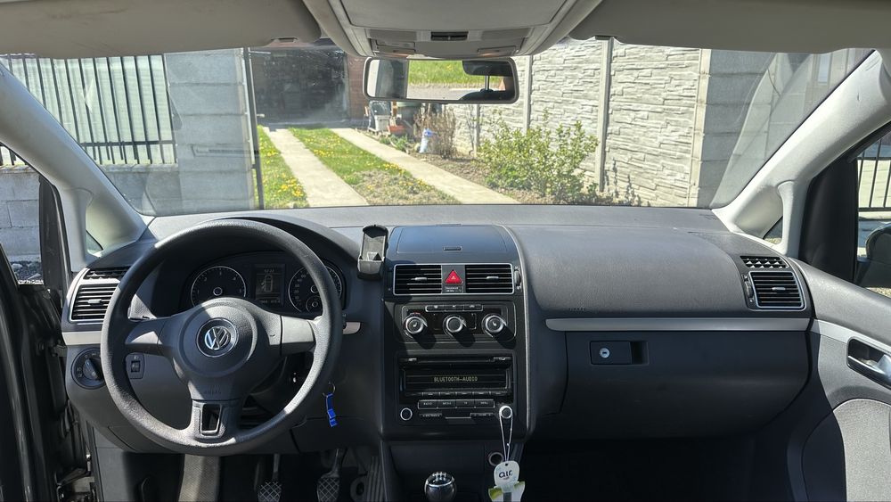 VW Touran, 2012, 1.6 TDI, Manual