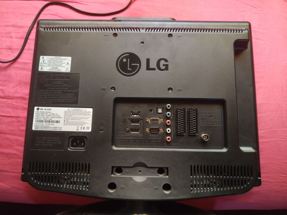 Televizor LG 19LG3050 19” LCD HDMI VGA SCART – TV ieftin functional