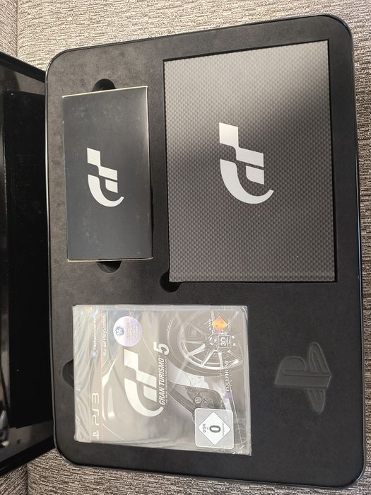 Gran Turismo 5 Signature Collectors edition PS3