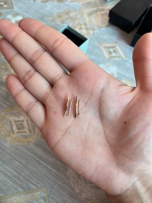 Продам серебрянные серьги