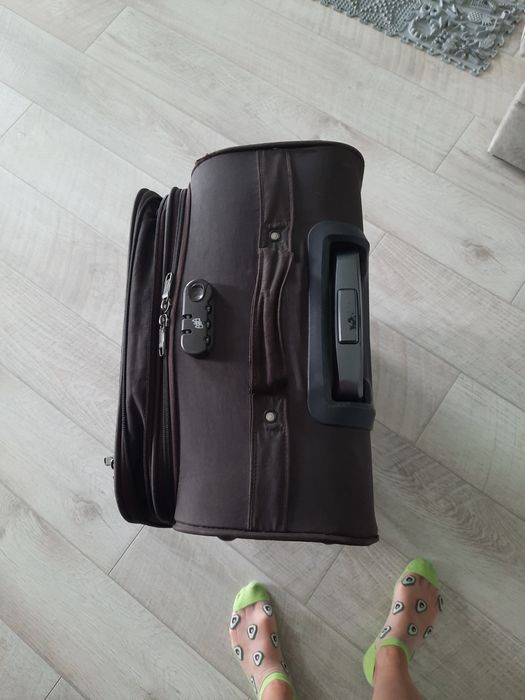 Чемодан размер L