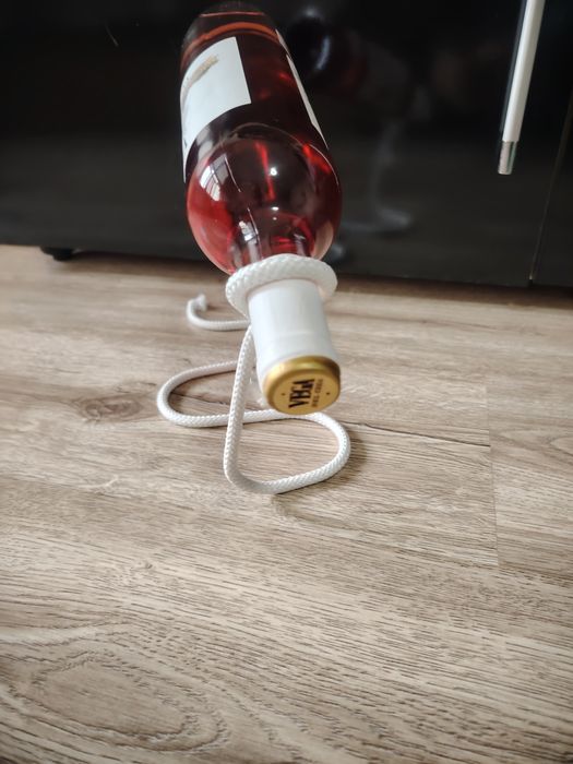 Стойка за вино..