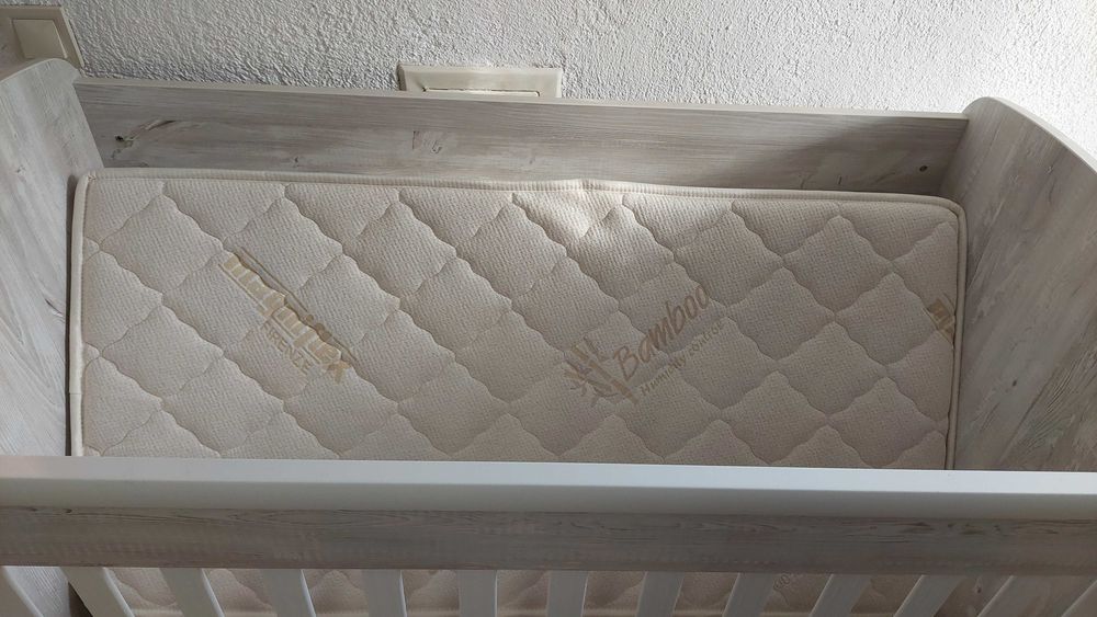 Бебешко легло - люлка с матрак Магнифлекс