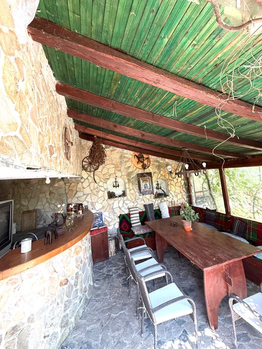 Продава се Къща в Банкя - 330 кв.м за 1182 €/кв.м - Снимка #2